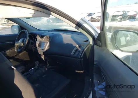 2015 Mitsubishi Outlander Sport Es z USA, uszkodzony, nr VIN 4A4AP3AU6FE029039